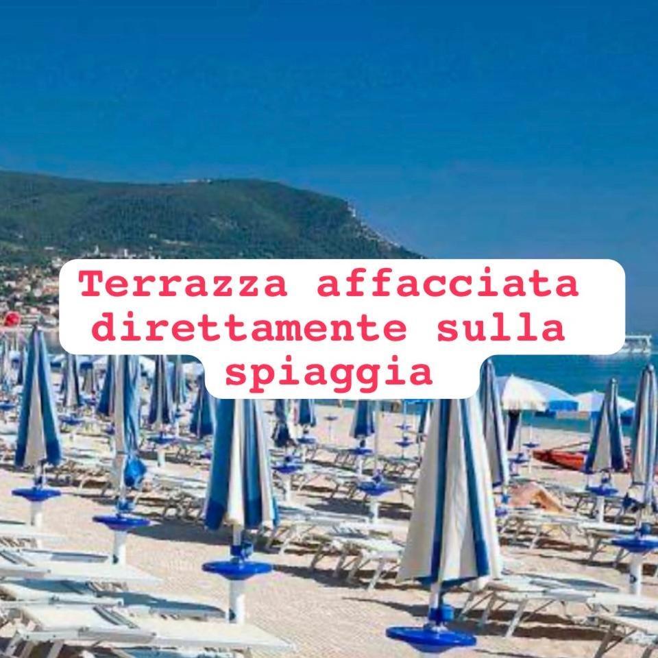 Conero Casa - Marcelli Di Numana In Via Litoranea 101 Sul Mare Vista Spiaggia Con Parcheggio Esclusivo 외부 사진
